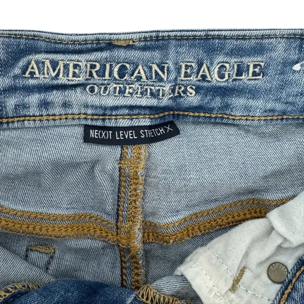 American Eagle Next Level Stretch Shredded Raw Hem Cutoff Distressed Shorts 6